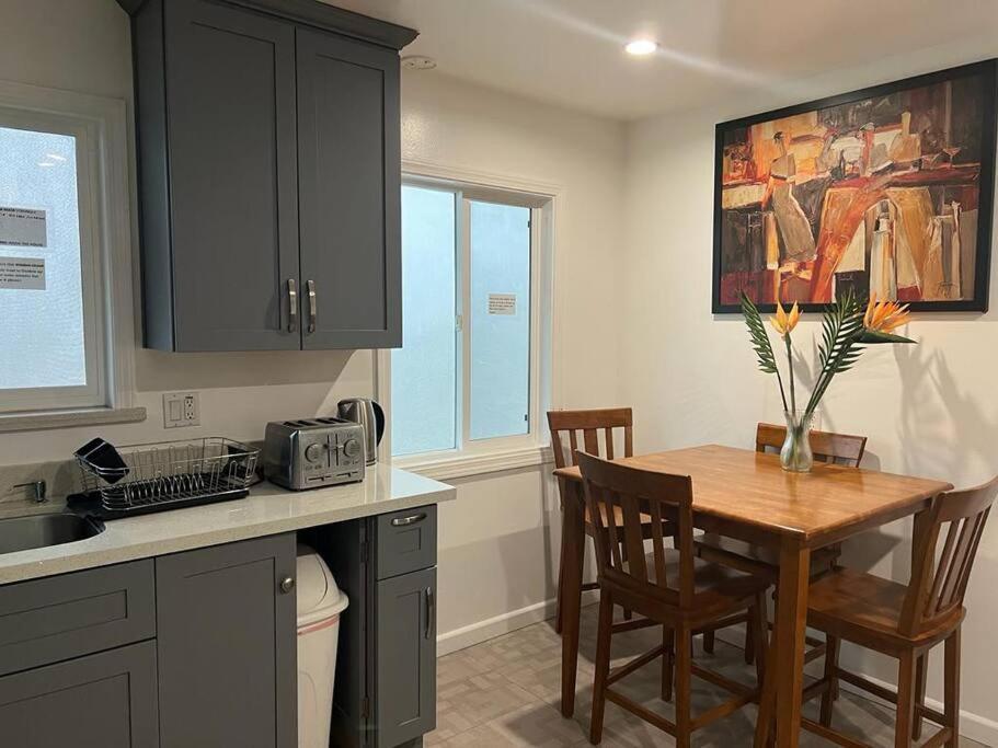 Affordable Private Rooms With Shared Bath Kitchen Near Sfo Daly City Exterior photo
